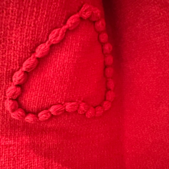 Cupcake & Cashmere Braided Red Heart Throw - Picture 5 of 5